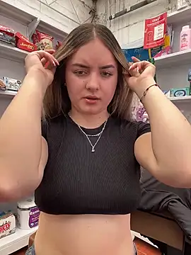 imlindapink online show from 04/22/26, 04:41