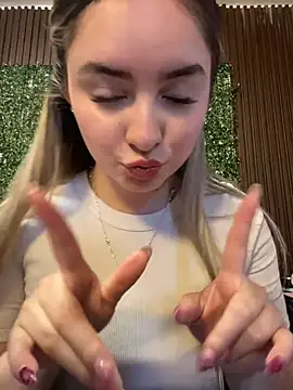 imlindapink online show from 07/23/26, 07:01
