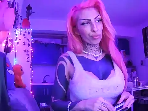 bambolinaofficial online show from 03/25/26, 11:22