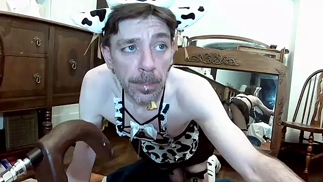 MaxJr8008 online show from 09/17/25, 06:48