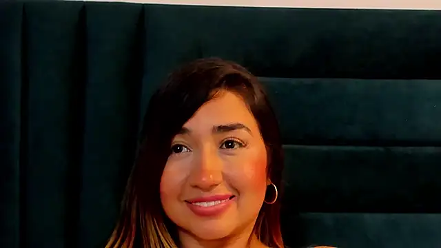 LisaWhite  online show from 03/05/25, 04:56