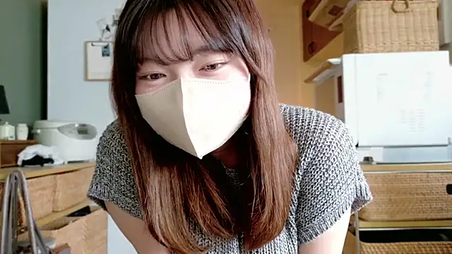 Snapshot of _Yui_ chatting on 09/15/25, 04:56  Yui  online show from 09/15/25, 04:56