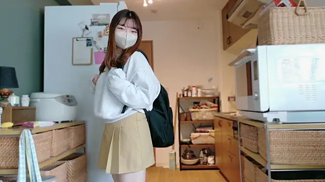 Snapshot of _Yui_ chatting on 10/12/25, 04:22  Yui  online show from 10/12/25, 04:22