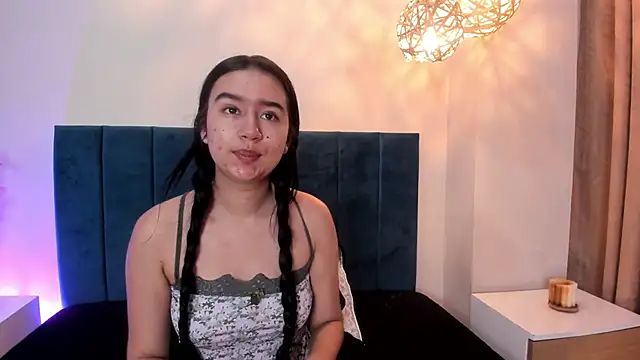 Snapshot of LaraGoldd chatting on 02/18/26, 12:50 LaraGoldd online show from 02/18/26, 12:50