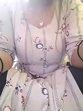 delhi gril online show from 12/04/24, 03:59