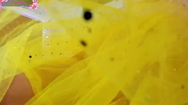  jade white  online show from 03/03/25, 06:22