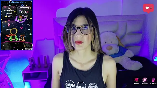  jade white  online show from 04/10/26, 12:21