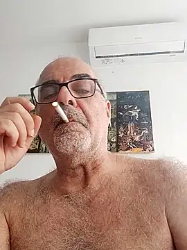 Satiro Sevilla online show from 09/18/25, 03:14