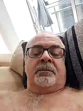 Satiro Sevilla online show from 10/06/25, 05:21