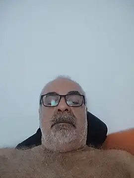 Satiro Sevilla online show from 10/12/25, 08:08