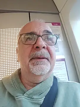 Satiro Sevilla online show from 11/24/25, 03:34