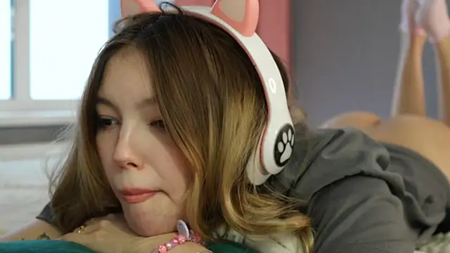 Snapshot of norakisses chatting on 03/12/25, 01:30 norakisses online show from 03/12/25, 01:30