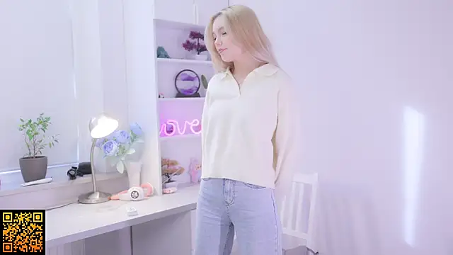 Snapshot of norakisses chatting on 10/22/25, 07:52 norakisses online show from 10/22/25, 07:52