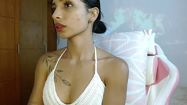 Snapshot of AnnitaSerna_ chatting on 03/14/25, 07:26 AnnitaSerna  online show from 03/14/25, 07:26