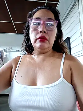 anniecoopeer online show from 02/12/25, 03:49