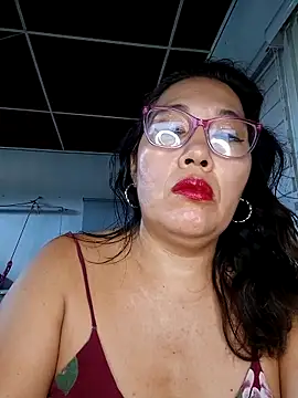 anniecoopeer online show from 02/17/25, 08:58