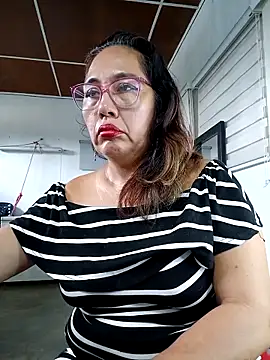 anniecoopeer online show from 03/04/25, 03:26