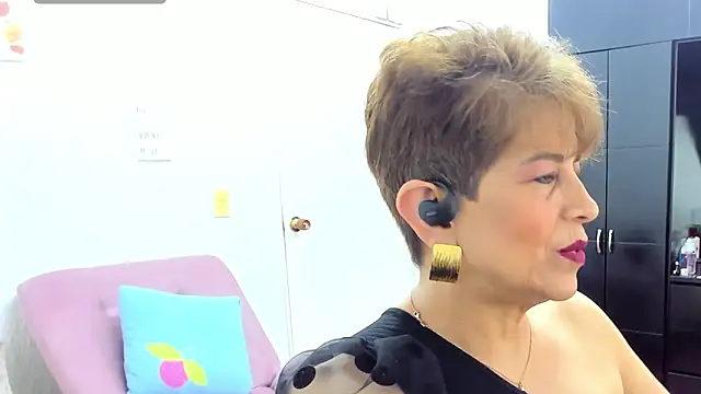 Angelina Stone 65 online show from 09/27/25, 10:04