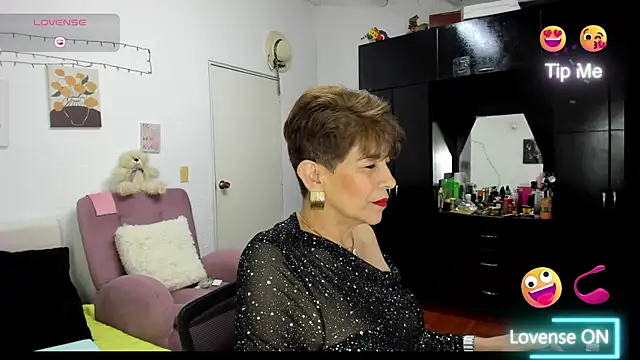 Angelina Stone 65 online show from 11/28/25, 09:50