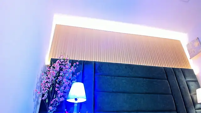 NaomyBaez online show from 12/12/24, 03:27