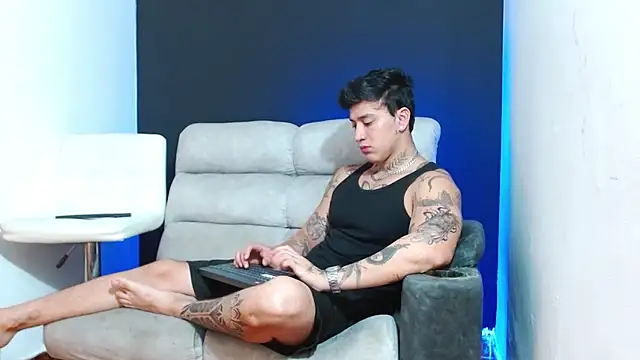 JUSTIN FULLER1 online show from 04/16/26, 10:23