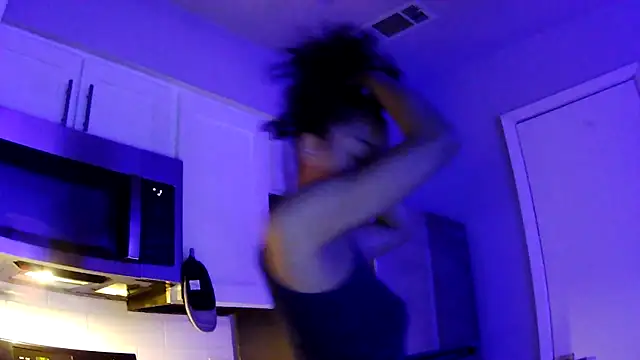 Snapshot of redbonejada chatting on 02/05/26, 04:11 redbonejada online show from 02/05/26, 04:11