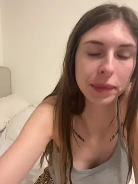 emma05 online show from 12/09/24, 08:12
