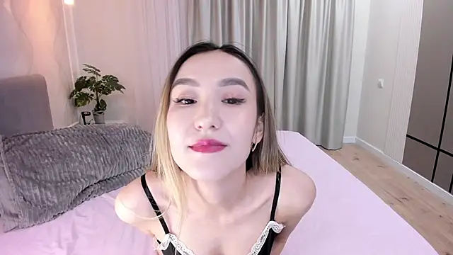 Hensuan online show from 12/12/24, 04:21