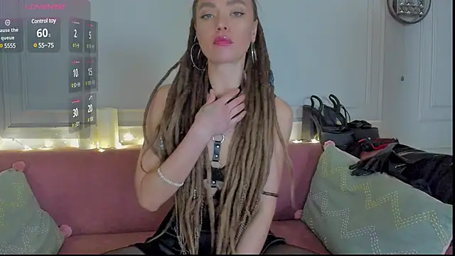 Snapshot of KellyFouler chatting on 02/08/25, 02:16 KellyFouler online show from 02/08/25, 02:16