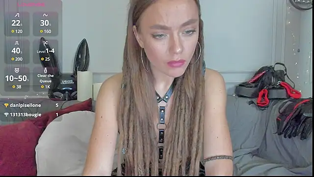 Snapshot of KellyFouler chatting on 03/15/25, 04:54 KellyFouler online show from 03/15/25, 04:54