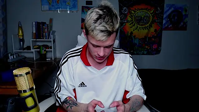 hornyadamsex online show from 04/25/26, 03:20