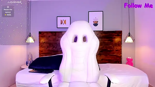 ander deimond  online show from 02/07/25, 01:43