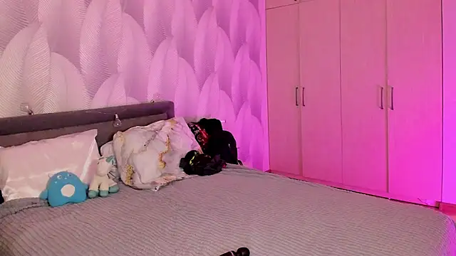 Bambiii bby online show from 01/17/25, 02:18