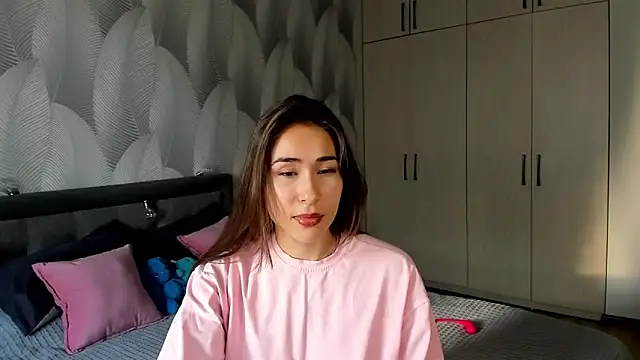 Bambiii bby online show from 09/26/25, 01:31