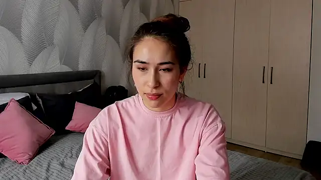 Bambiii bby online show from 03/12/26, 06:19