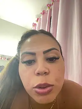 lariic online show from 02/19/25, 12:46