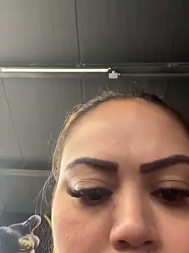 lariic online show from 09/08/25, 06:07