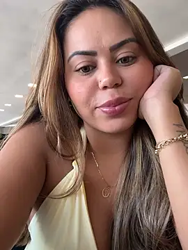 lariic online show from 04/22/26, 01:01