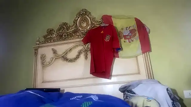 emylolo9 online show from 12/02/24, 09:06