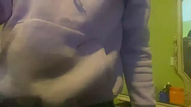 emylolo9 online show from 12/17/24, 06:53