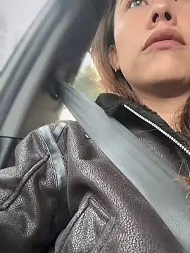 Snapshot of im_lorein chatting on 02/04/25, 11:38 im lorein online show from 02/04/25, 11:38