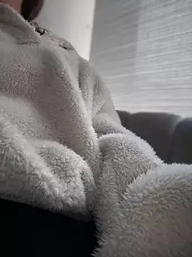 Snapshot of im_lorein chatting on 02/05/25, 09:18 im lorein online show from 02/05/25, 09:18