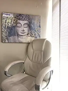 Snapshot of im_lorein chatting on 02/25/25, 02:44 im lorein online show from 02/25/25, 02:44