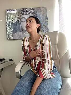 Snapshot of im_lorein chatting on 02/27/25, 12:45 im lorein online show from 02/27/25, 12:45