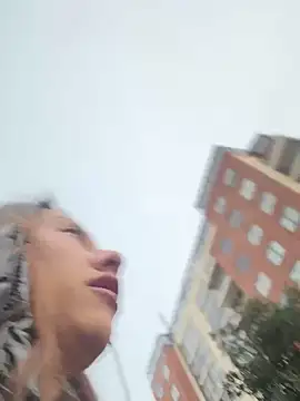 Snapshot of im_lorein chatting on 03/07/25, 11:40 im lorein online show from 03/07/25, 11:40