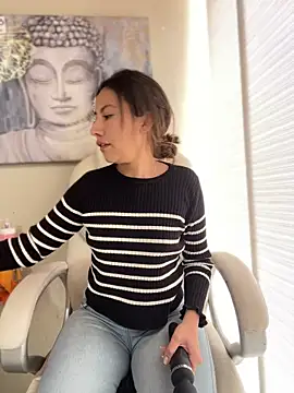 Snapshot of im_lorein chatting on 03/17/25, 05:05 im lorein online show from 03/17/25, 05:05