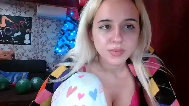 Puregirlaa online show from 01/15/25, 06:51