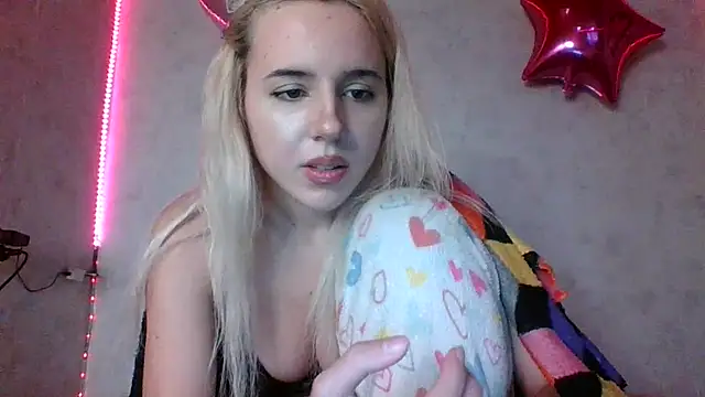 Puregirlaa online show from 03/03/25, 01:09