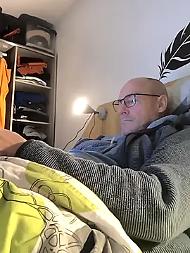 bogland33 online show from 11/14/25, 07:45