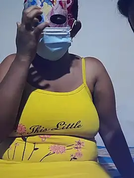 Snapshot of kumaricapalsex2 chatting on 12/03/24, 05:23 kumaricapalsex2 online show from 12/03/24, 05:23